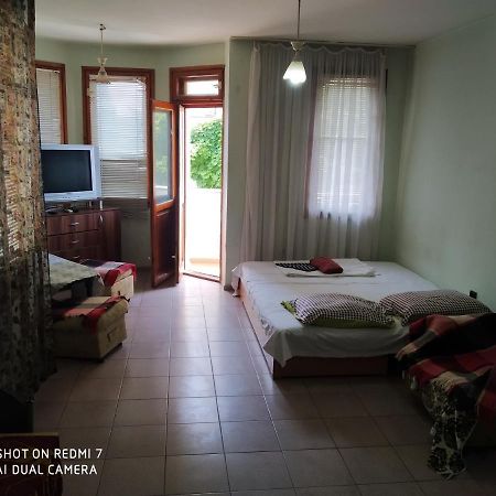 Apartment Center Varna Exterior photo