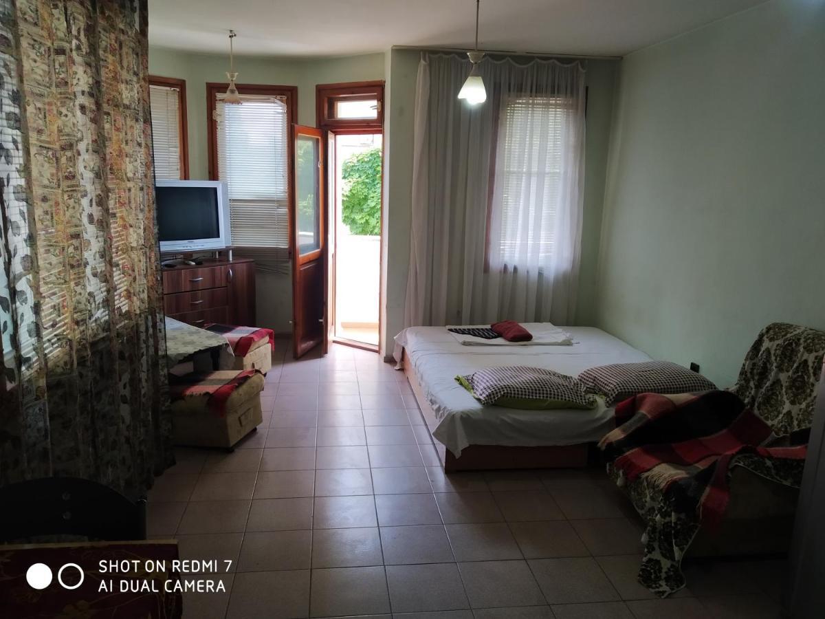 Apartment Center Varna Exterior photo
